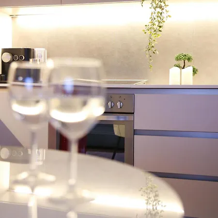 Waterfront Luxury - Free Parking Apartman Belgrád