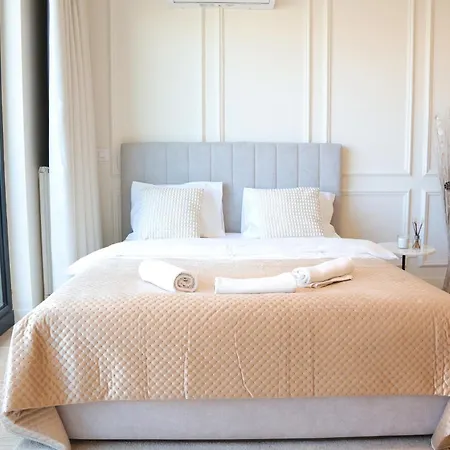 Waterfront Luxury - Free Parking Appartement